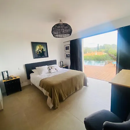 L'elegante Vila
