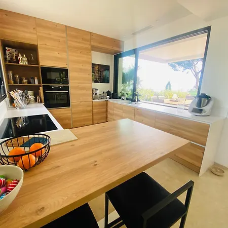Vila L'elegante *